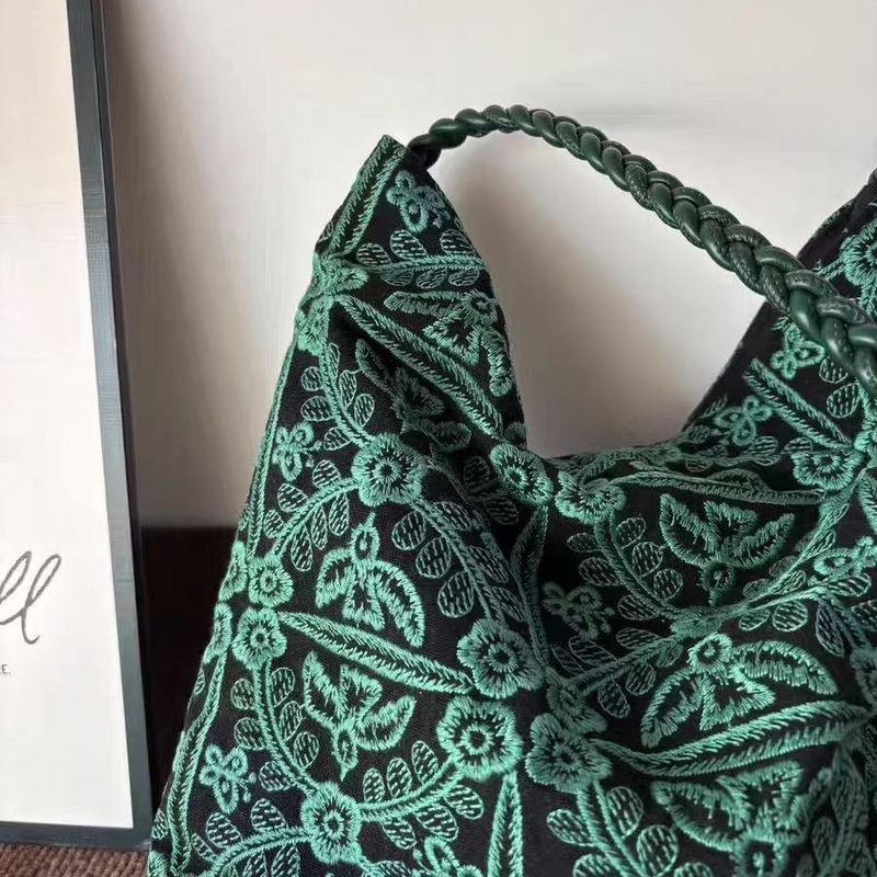 新作発売！ 葉音が聞こえる編みトートバッグ フリー グリーン刺繍