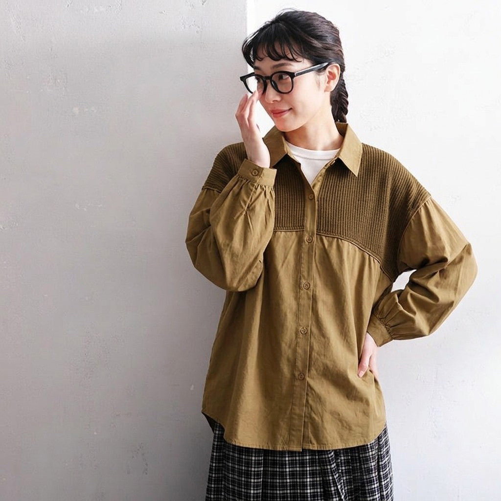 切り替えデザインが魅力、ゆったりシャツ M カーキ