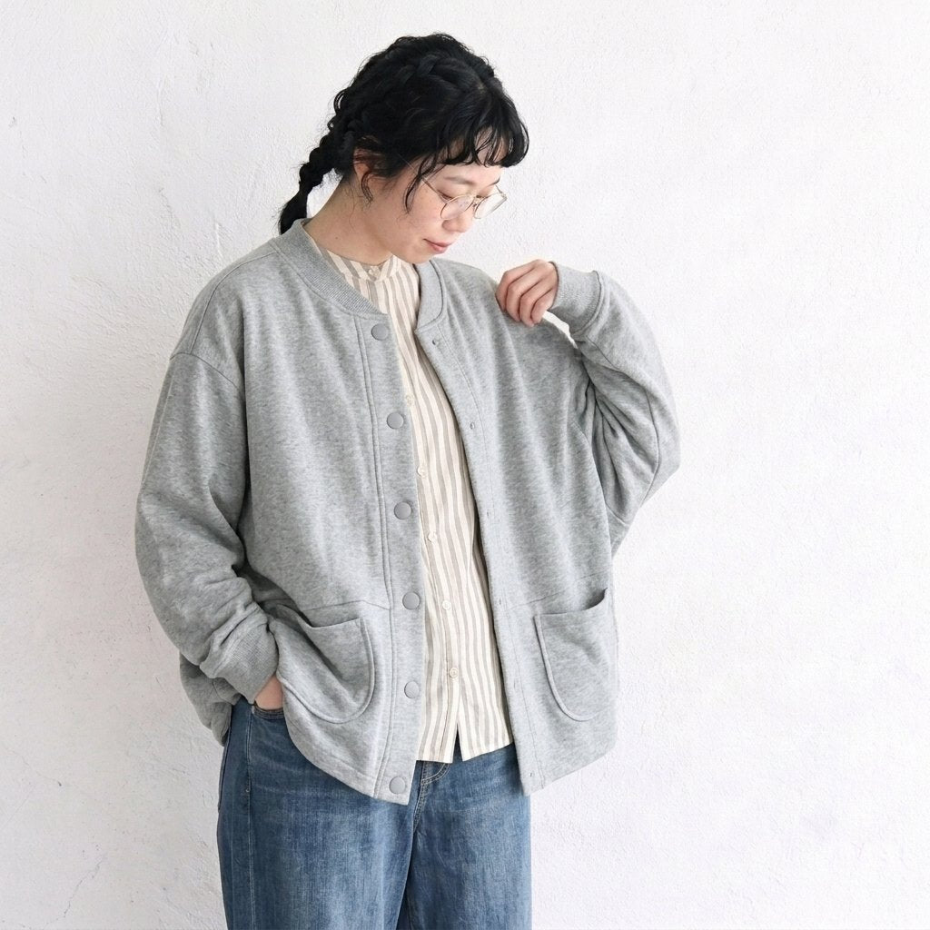 ゆったりシルエットが可愛らしい、万能アウターブルゾン M グレー