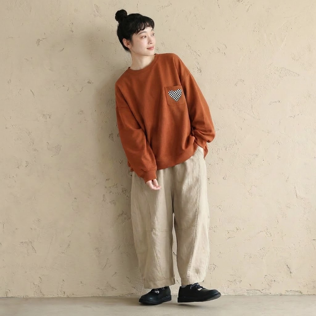 胸元の小さな遊び心がかわいい、チェック柄プリントのゆったりスウェット M グリーン