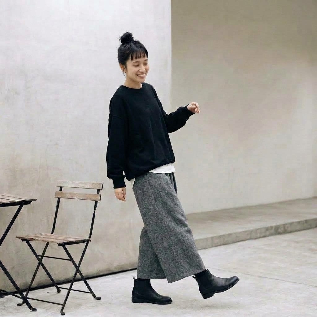 ウール混の上品な質感が映える、9分丈ワイドパンツ S ダークグレー