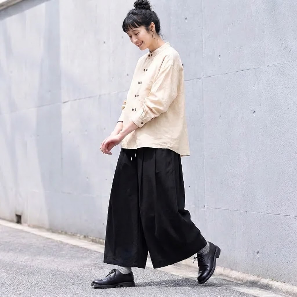 ゆるみシルエット ウエスト紐の楽ちんワイドパンツ M ブラック