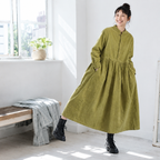 静かな大人の余裕をまとう、スタンドカラーワンピース M ピンク