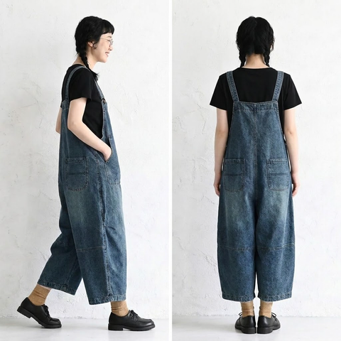 デニムサロペットとトップス：サロペットの側面、背面の着用比較