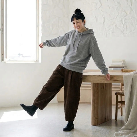 ウエストゴムで楽ちん、ルーズコーデュロイパンツ カジュアル ガウチョパンツ M パープル
