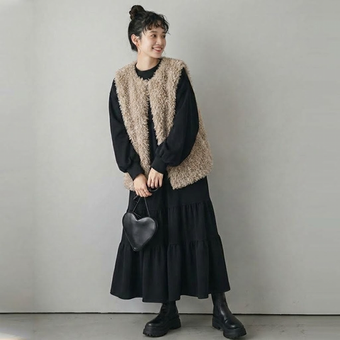 ゆるりと、私らしく。ティアード ゆるシルエット スウェット ワンピース M ブラック