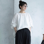 季節の変わり目M-XL デザイン性 コクーンシルエット バックボタン ロングスリーブ シャツ XL ホワイト